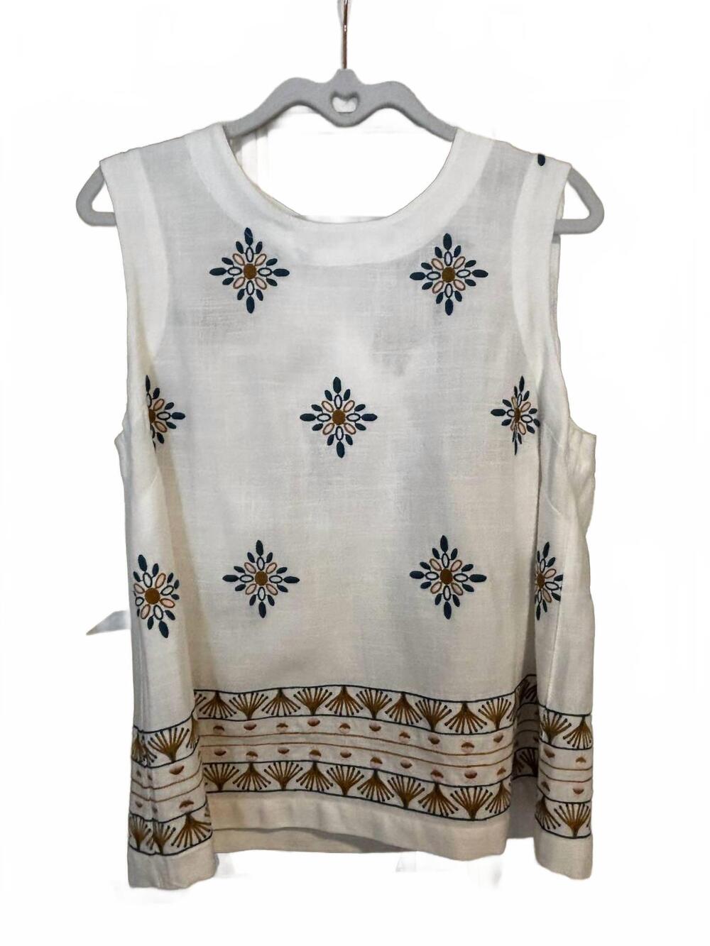 NEW FOIL women's sew crafty top in white